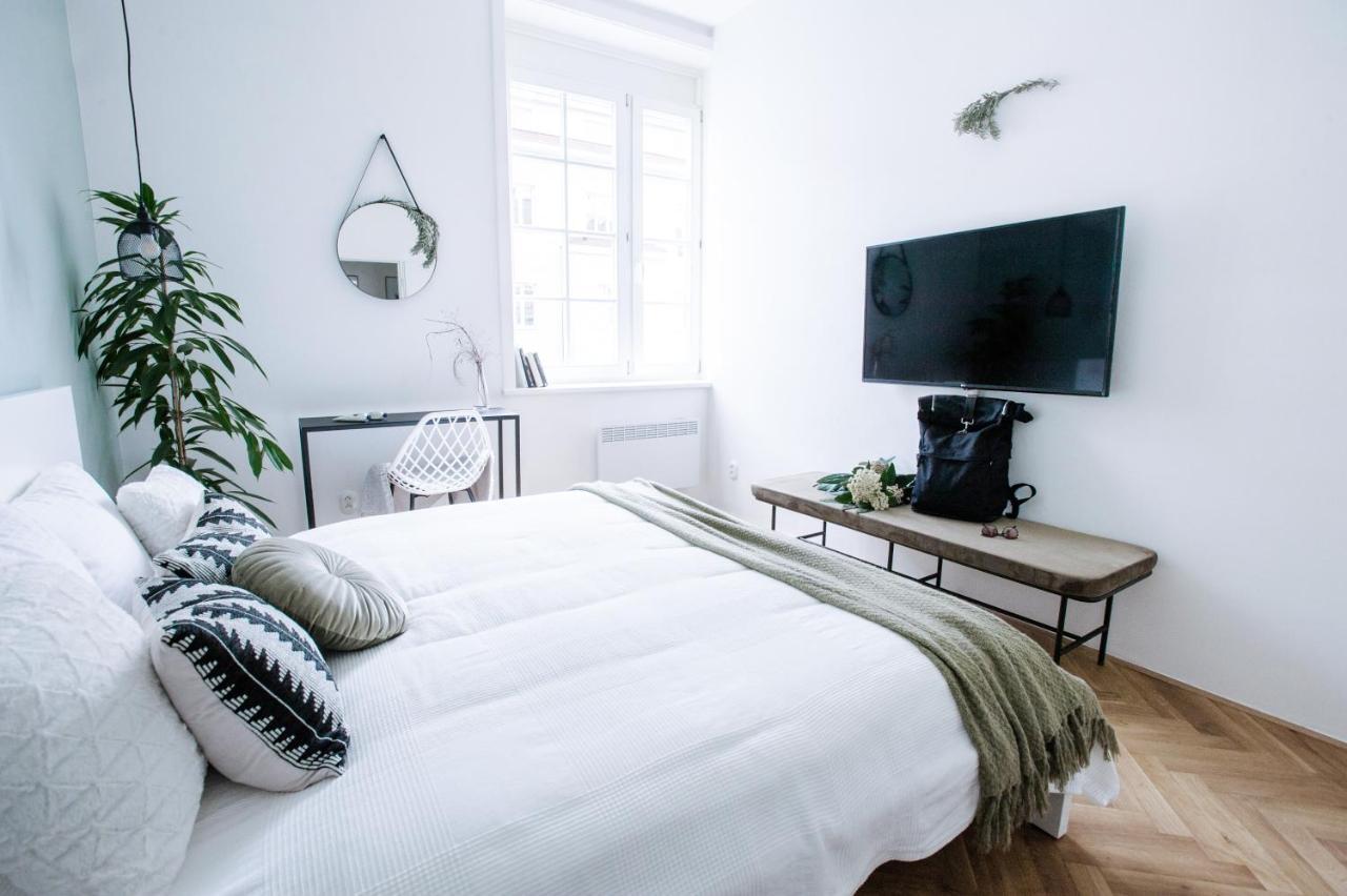 Orange Glow Boutique Apartments #47 By Goodnite Cz - City Brno Ngoại thất bức ảnh